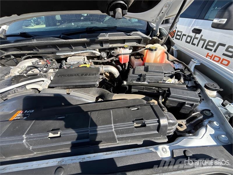 GMC Sierra 3500HD AT4 4x4 Crew Cab Pickup Other