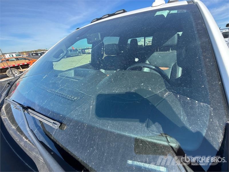 GMC Sierra 3500HD AT4 4x4 Crew Cab Pickup Other