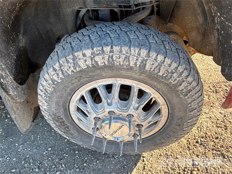 GMC Sierra 3500HD Denali 4x4 Crew Cab Pickup Other