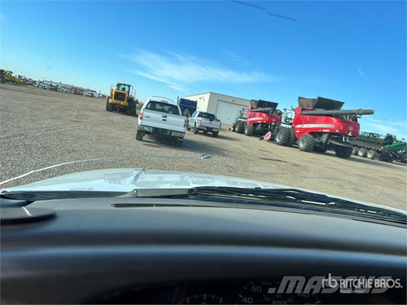 GMC Sierra 3500HD SLE 4x4 Crew Cab Pickup 其他