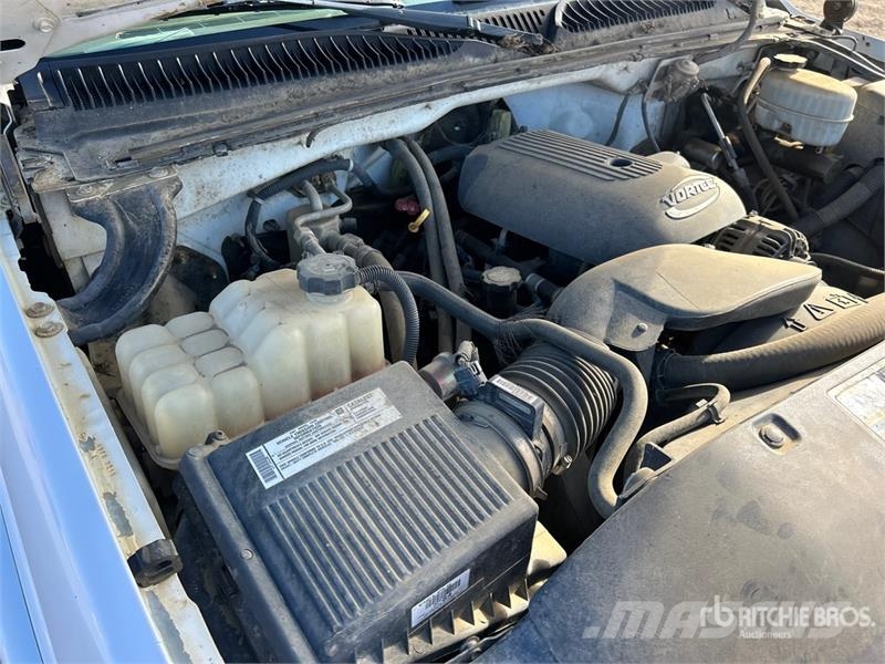 GMC Sierra 3500HD SLE 4x4 Crew Cab Pickup 其他