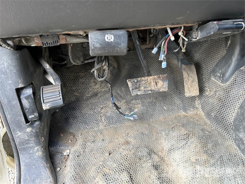 GMC Sierra 3500HD SLE 4x4 Crew Cab Pickup 其他