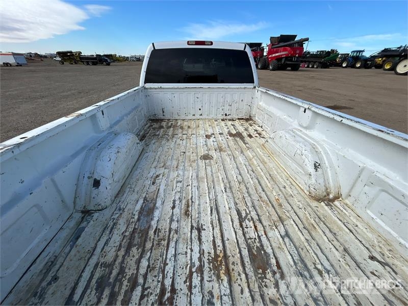 GMC Sierra 3500HD SLE 4x4 Crew Cab Pickup 其他
