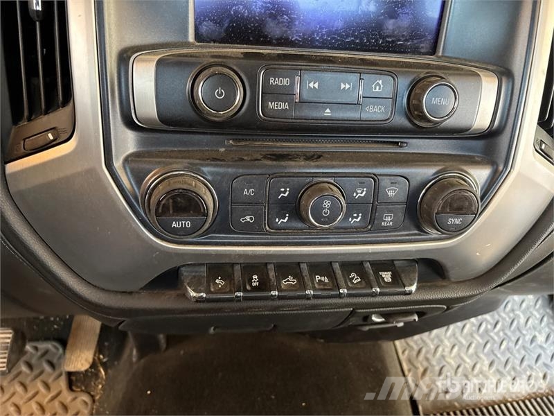 GMC Sierra 3500HD SLE 4x4 Crew Cab Pickup Iné