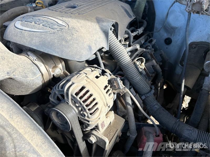 GMC Sierra 3500HD SLE 4x4 Crew Cab Pickup 其他
