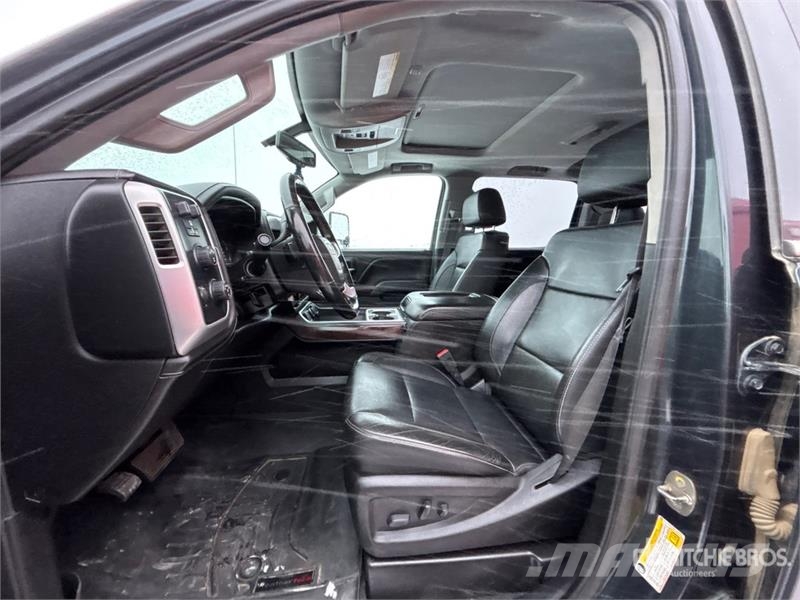 GMC Sierra 3500HD SLT 4x4 Crew Cab Pickup Anders