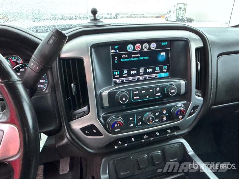GMC Sierra 3500HD SLT 4x4 Crew Cab Pickup Anders