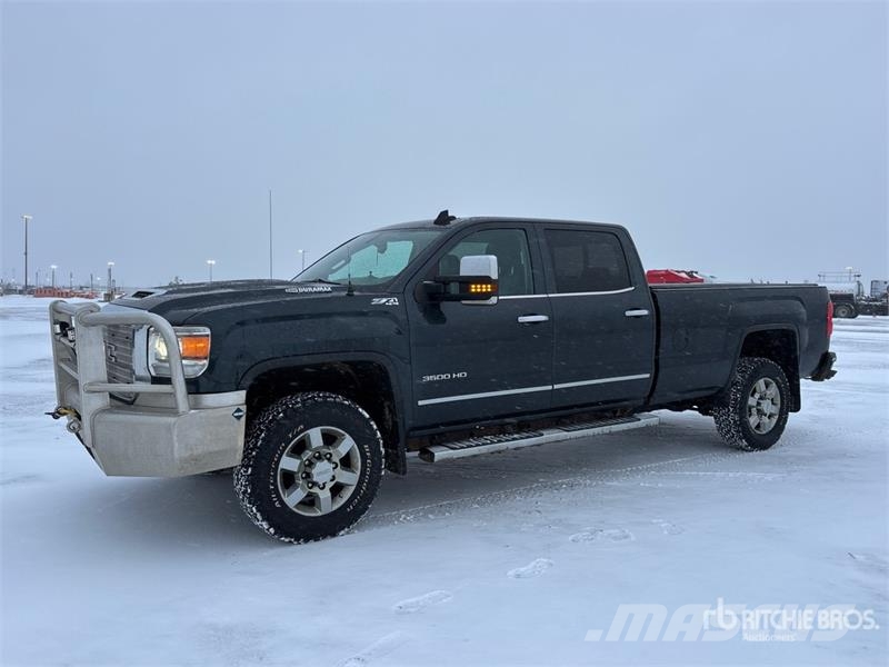 GMC Sierra 3500HD SLT 4x4 Crew Cab Pickup Anders