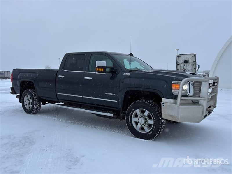 GMC Sierra 3500HD SLT 4x4 Crew Cab Pickup Anders