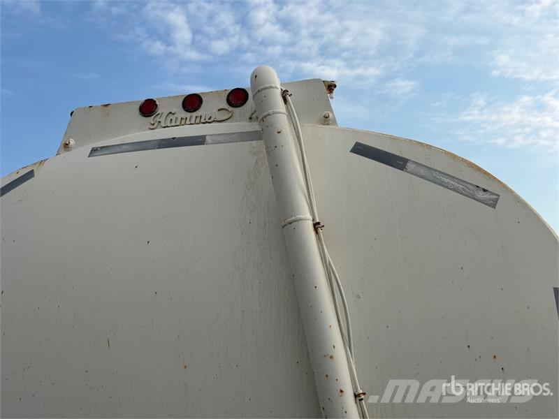 GMC T8500 6x4 Water Truck صهاريج مياه