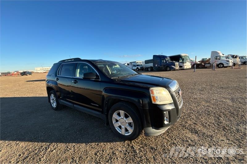 GMC Terrain AWD SUV PKWs