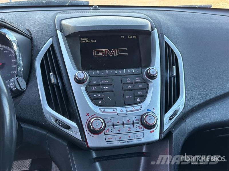 GMC Terrain AWD SUV PKWs