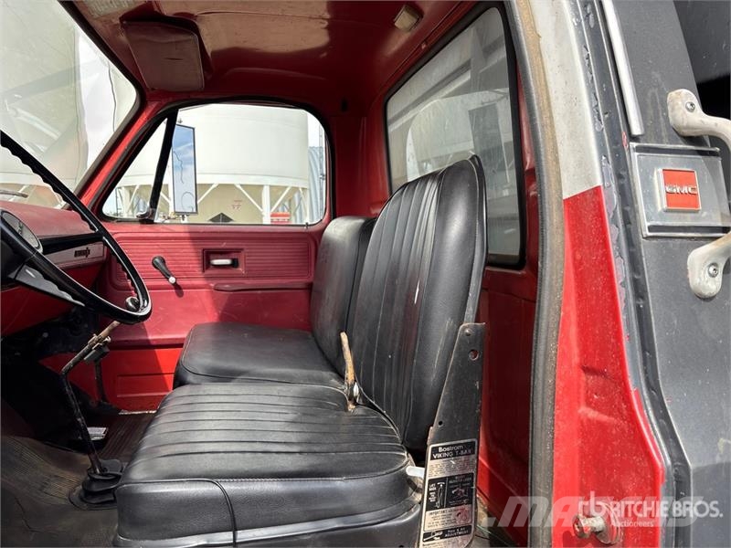 GMC Top Kick 4x2 Grain Truck 农用/粮食运输车