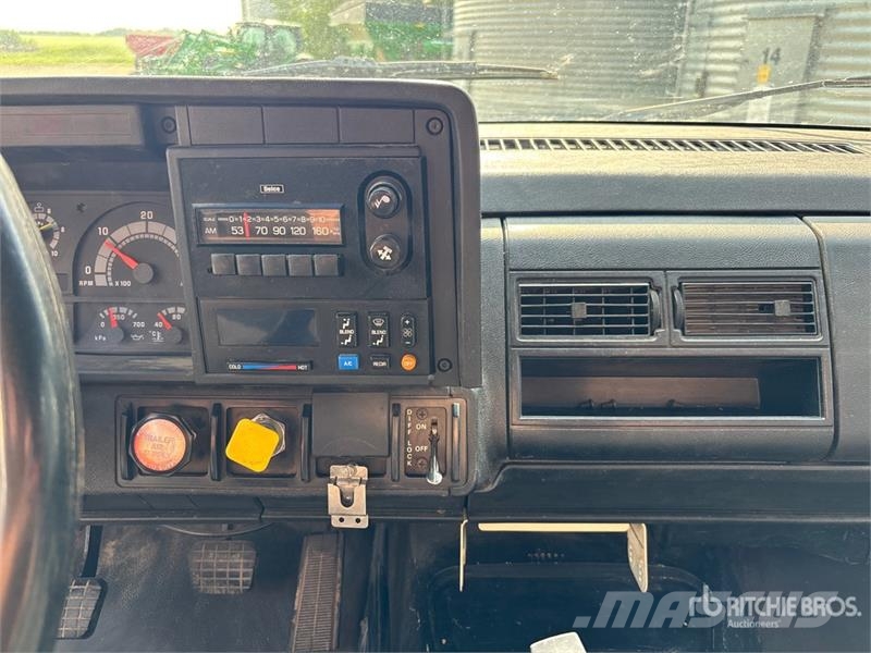 GMC Top Kick SLE 6x4 Grain Truck Caminhões agrícolas / de grãos