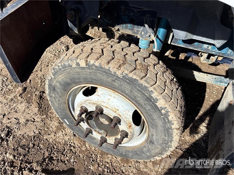 GMC TopKick 4x2 Steam Truck Andre lastbiler