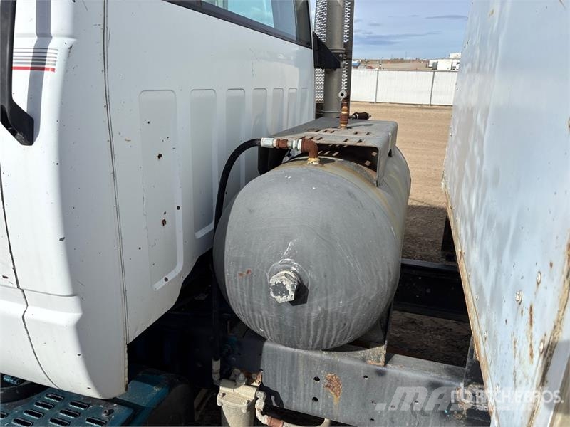 GMC TopKick 4x2 Steam Truck Andre lastbiler