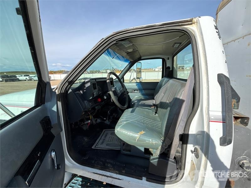 GMC TopKick 4x2 Steam Truck Andre lastbiler