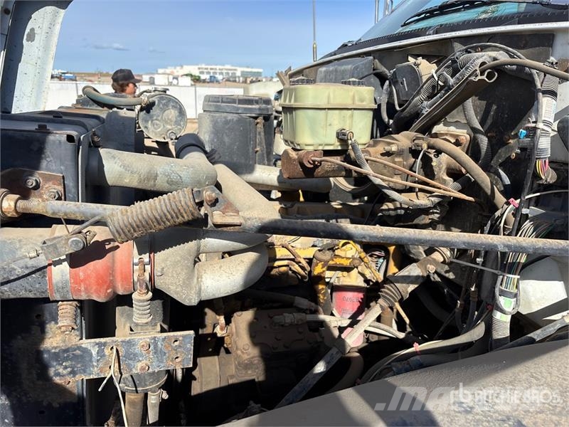 GMC TopKick 4x2 Steam Truck Andre lastbiler
