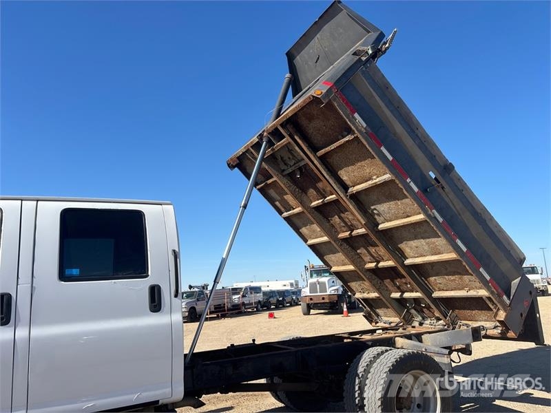 GMC TopKick C5500 4x4 Crew Cab S/A Dump Truck Savivarčių priekabų vilkikai