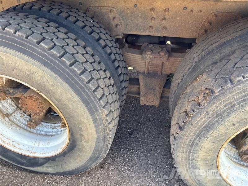 GMC TopKick LoPro Platte bakwagens