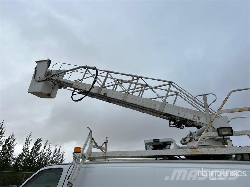 GMC TTS 20-5-GY 31 ft on  GMC G3500 4x2 Van Mounted Ae Truck & Van mounted aerial platforms