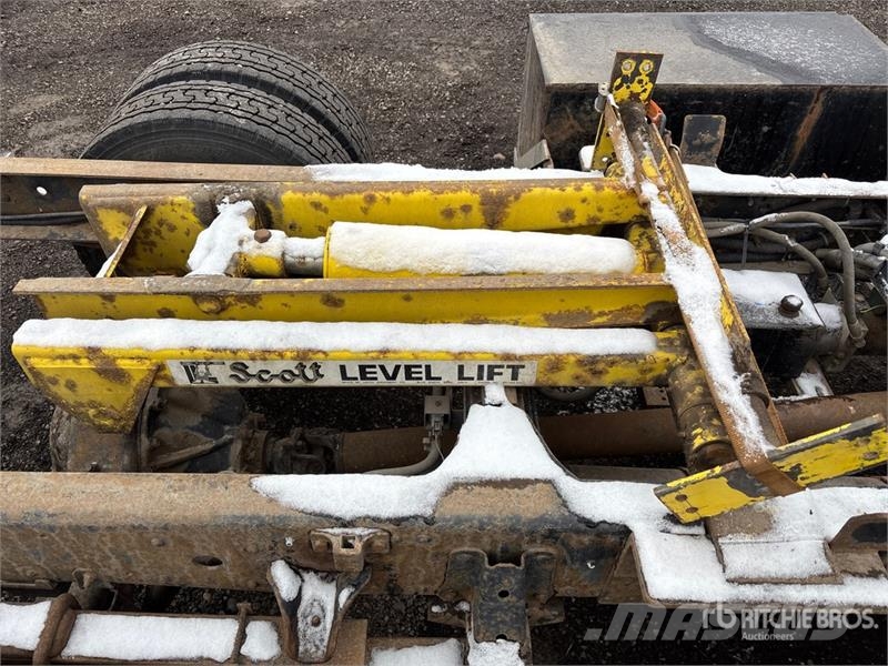 GMC W5500 Kabine i unutrašnjost
