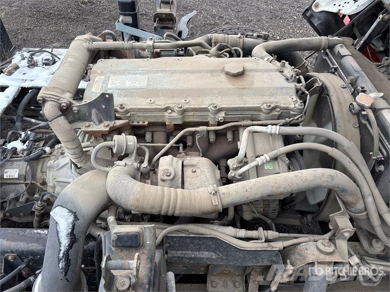 GMC W5500 Kabine i unutrašnjost