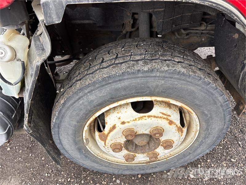 GMC W5500 Kabine i unutrašnjost