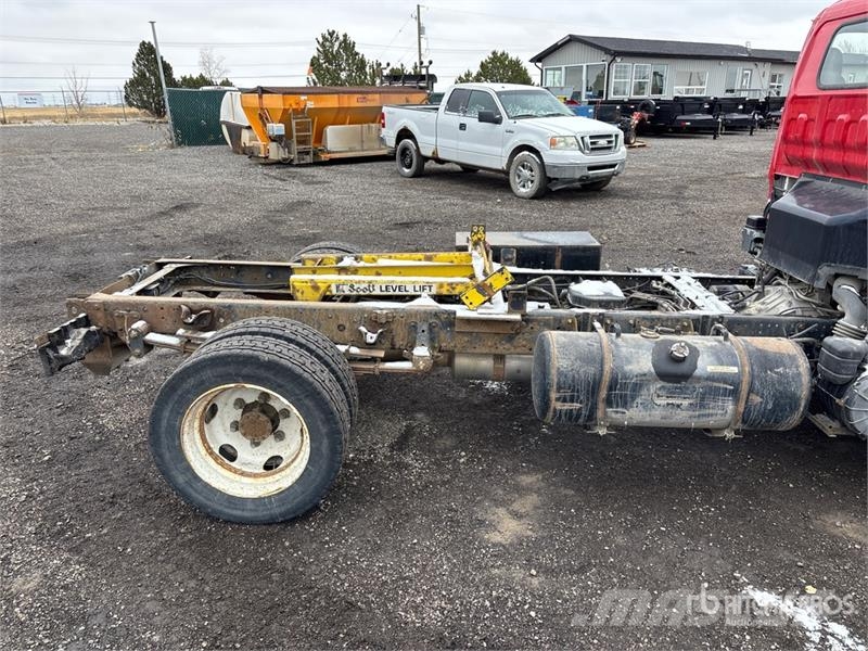 GMC W5500 Kabine i unutrašnjost