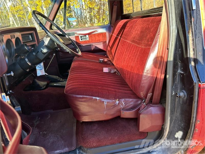 GMC Wrangler 4x4 Pickup Outro
