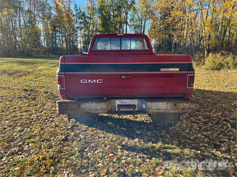 GMC Wrangler 4x4 Pickup Outro