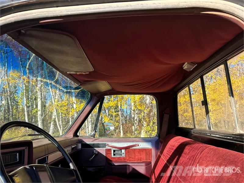 GMC Wrangler 4x4 Pickup Outro