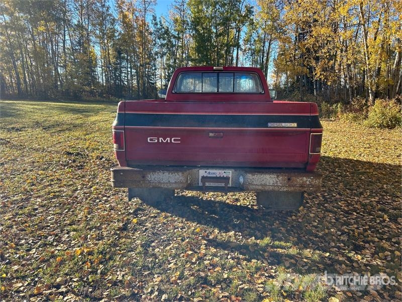 GMC Wrangler 4x4 Pickup Outro
