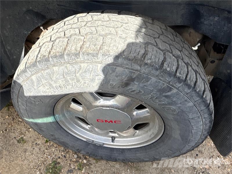 GMC Yukon 4WD SUV (Inoperable) Coches