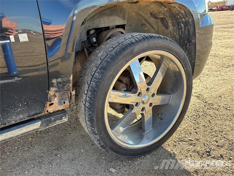 GMC Yukon AWD SUV Auto's