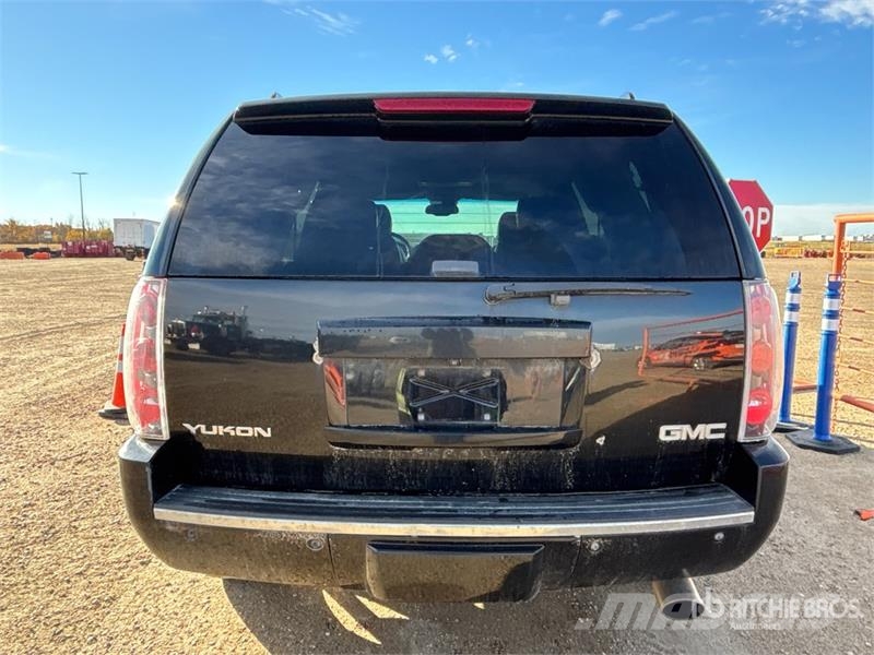 GMC Yukon AWD SUV Auto's
