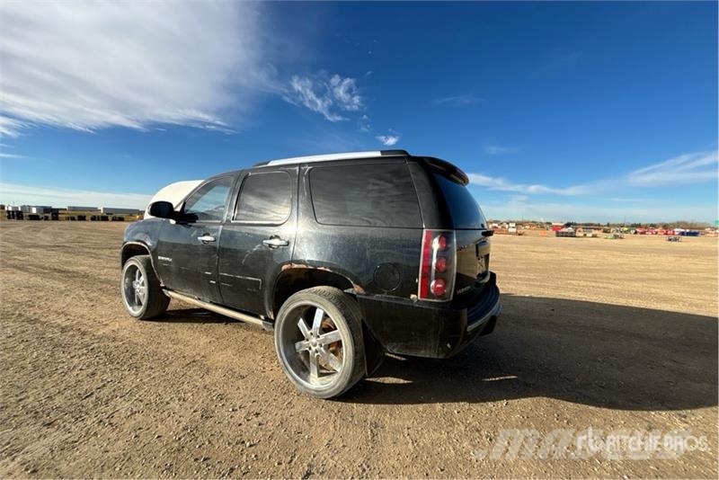 GMC Yukon AWD SUV Auto's