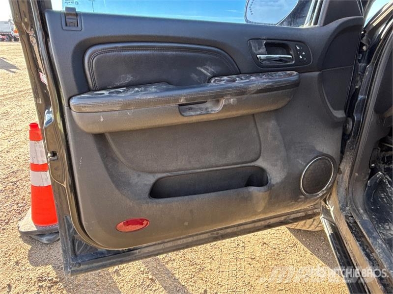 GMC Yukon AWD SUV Auto's