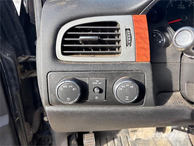 GMC Yukon SLT 4x4 SUV Lengvieji automobiliai