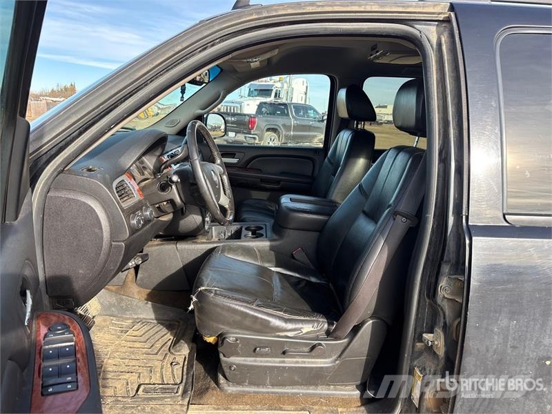 GMC Yukon SLT 4x4 SUV Lengvieji automobiliai