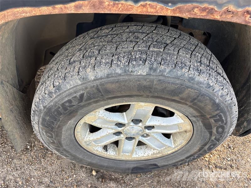 GMC Yukon SLT 4x4 SUV Lengvieji automobiliai