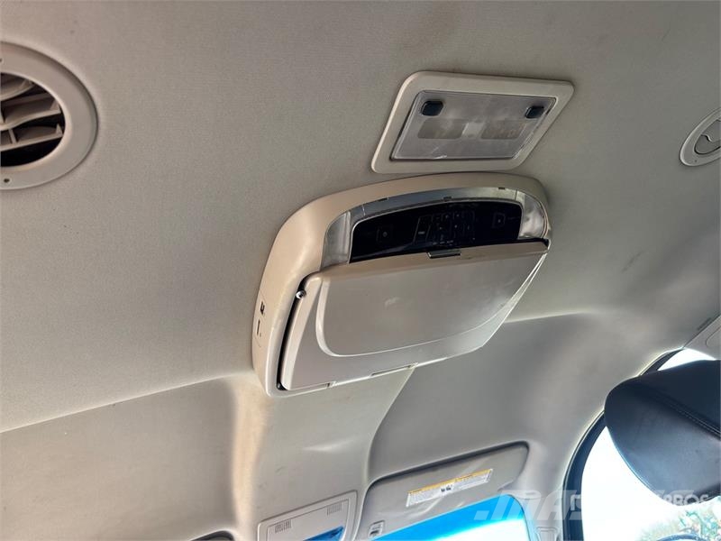 GMC Yukon SLT 4x4 SUV Lengvieji automobiliai