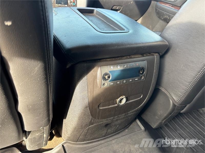 GMC Yukon SLT 4x4 SUV Lengvieji automobiliai