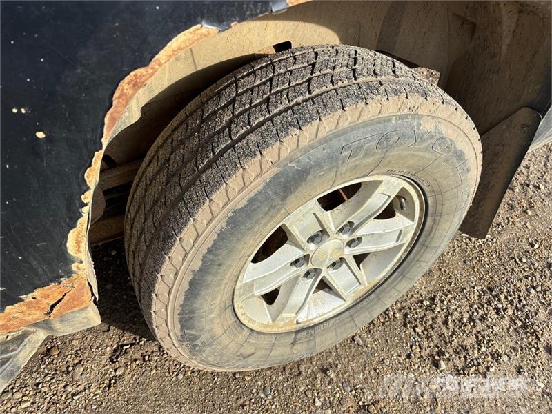GMC Yukon SLT 4x4 SUV Lengvieji automobiliai