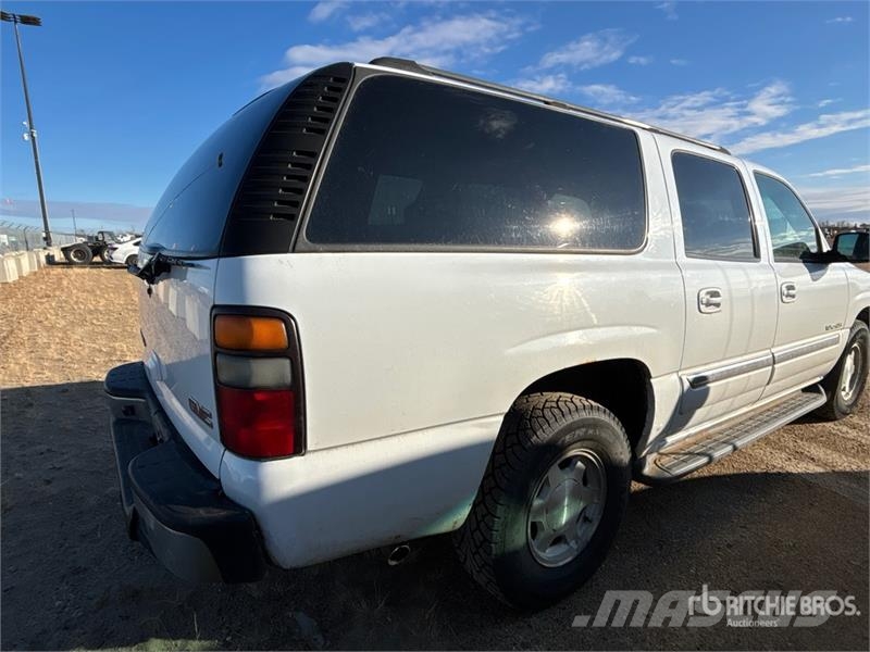 GMC Yukon XL 4WD SUV Avtomobili
