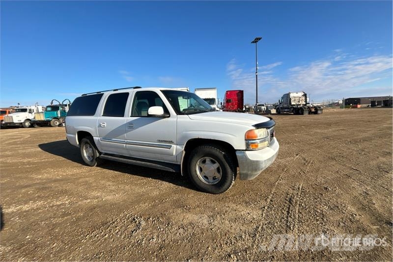 GMC Yukon XL 4WD SUV Avtomobili