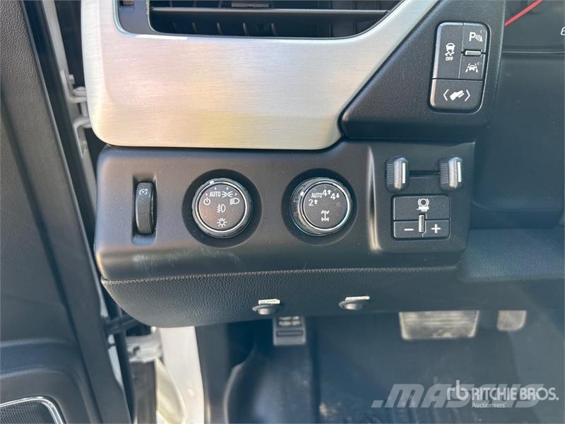 GMC Yukon XL 4WD SUV Coches