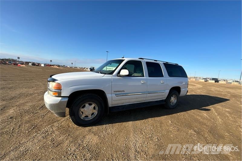 GMC Yukon XL 4WD SUV Avtomobili