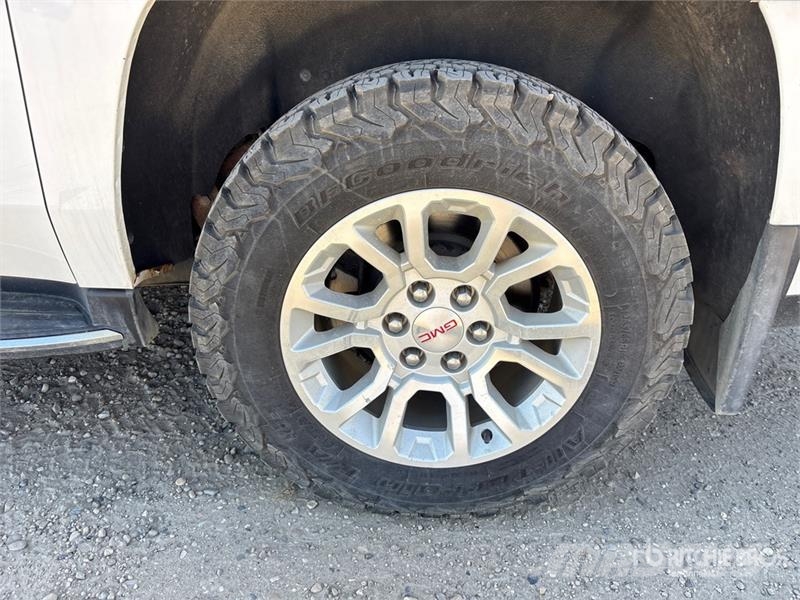 GMC Yukon XL 4WD SUV Coches