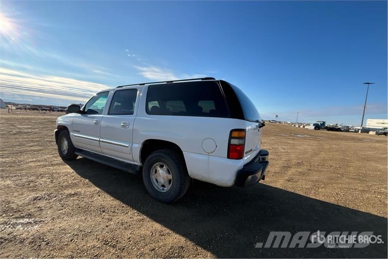 GMC Yukon XL 4WD SUV Avtomobili